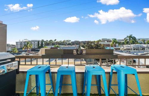 Beverly Hills Penthouse 2 BR Apt with Parking 407 - Photo 10