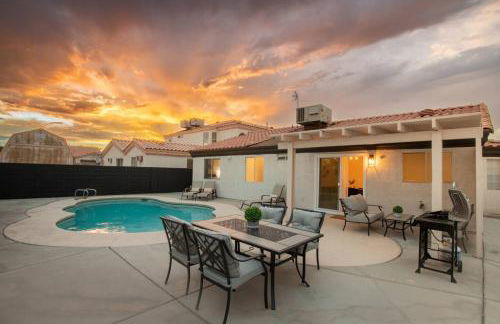 Fantastic 4BR with Pool and Games - Foto 1