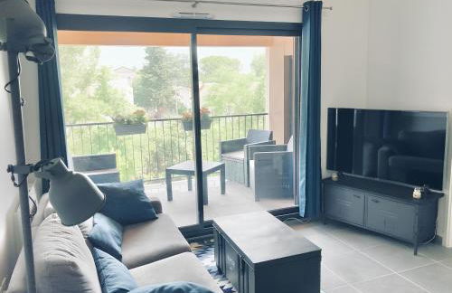 Appartement design au cœur de Montpellier avec parking privé - Photo 1