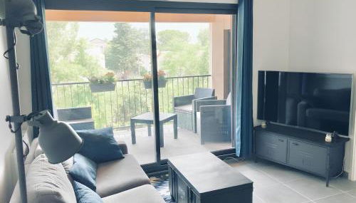 Appartement design au cœur de Montpellier avec parking privé - Photo 1