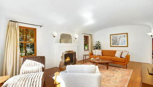 Charming 2BR 2BA Los Angeles Home with Character - Foto 5