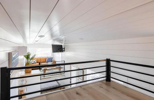 modern home with private hot tub - Foto 34