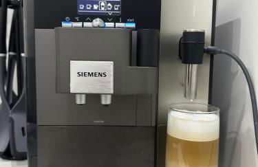 Stylish Home Theater Apartment 3 - Foto 7