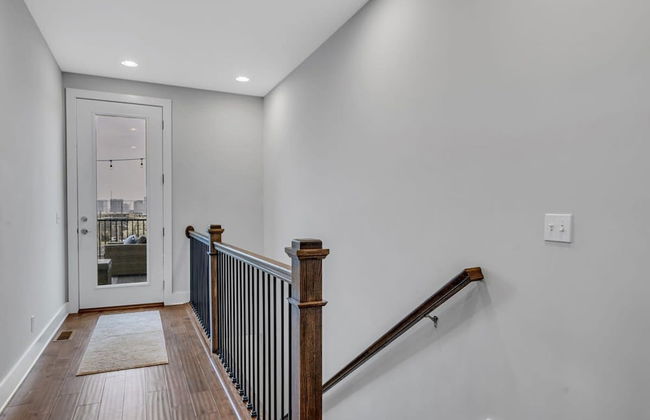 Luxury Townhome With Rooftop Deck Skyline Views - Foto 22