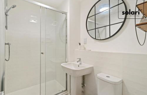 Lavish 2-Bedrooms - Contractors and Relocators Apartment, 30-Percent-Off on Monthly Stays - Free Multiple Parking Spaces - Guest 4 - Fast Speed Wi-Fi, Streaming Services included - Close to A1 - Foto 5