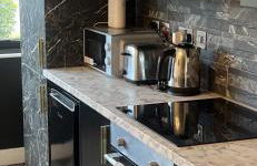 Spacious & Stylish Self Contained Studio Apartments - Foto 8