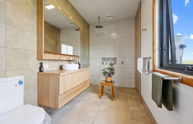 Modern Coastal Escape Pet Friendly With Fireplace - Foto 8