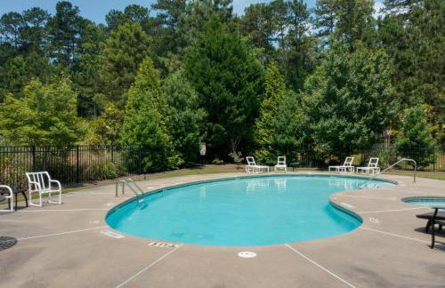 Lake Oconee Abode with Patio, Grill and Fire Pit Table - Foto 35