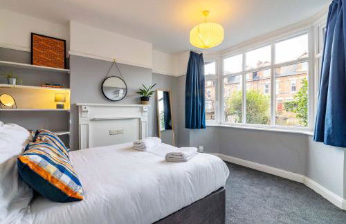 Lovely 4BDR home- Off street parking sleeps 7 - Foto 16