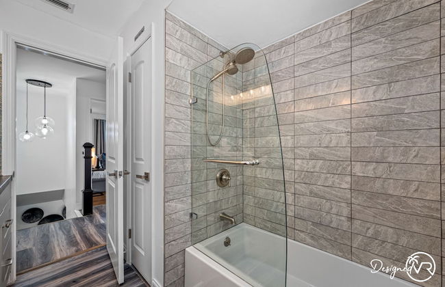 Luxury Retreat: Pool, Games, Basketball & More! - Foto 25