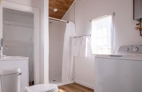 Open Concept Cabin for 2 - Near Ark Encounter! - Foto 7