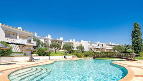 Lovely 3 Bedroom Villa with Pool in Great Location - Foto 3