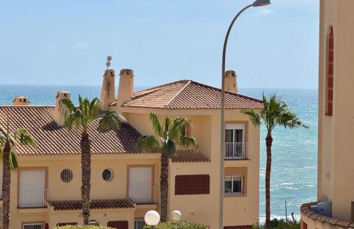 En perle med plass til voksne og familien, solfylt terrasse 5 min fra stranden - Foto 1