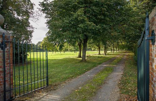 Saham Grove Hall by Group Retreats - Foto 40