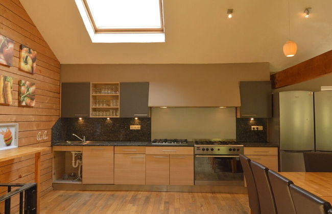 Lovely House With Much Luxury and Comfort - Photo 18