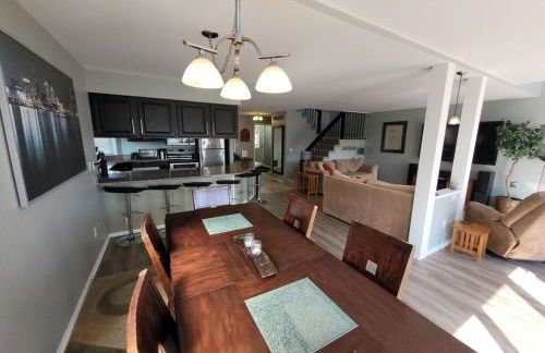 Beautifully Updated Lakefront Escape-Pets welcome! - Foto 60