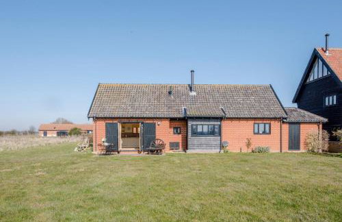 The Meadows Dairy, Bawdsey - Photo 1