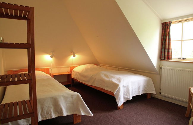 Holiday Home in Friesland Near Lake Nederhorst - Photo 8