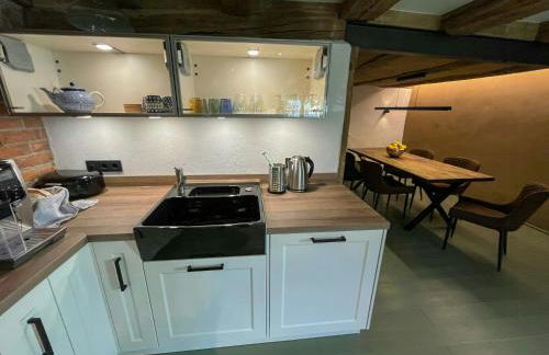 1780 Half-Timbered House At Palatinate Forest - Photo 6