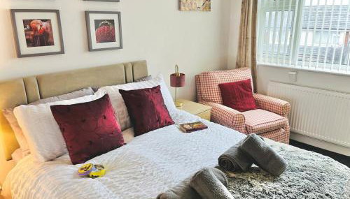 Lovely 4-bed home sleeps 8 Nr Bolton Stadium & M61 - Foto 4