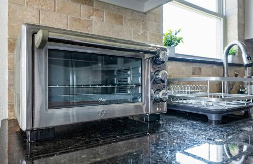 Palms & Pelicans - Photo 52