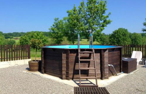 Les Vergnes Gîtes Countryside Getaway with Pool - Foto 9