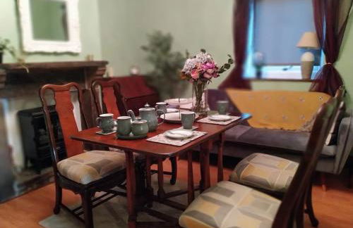 Bronte Stables - Cozy period house with parking and walled garden - Foto 24