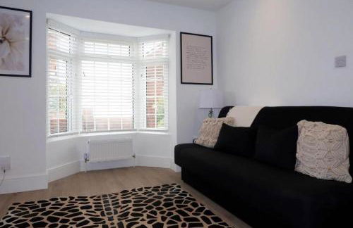 Modern 3 Bed House nr Southampton Town-Parking Contractors Welcome - Foto 16