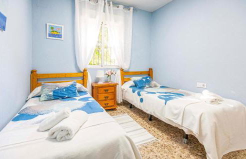 Lovely Home In Tomares With Kitchen - Foto 24