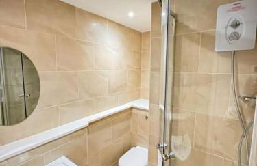 Gorgeous 2 bed apartment with free parking near, Sefton Park, Palm House, Lark Lane, Liverpool and Everton football clubs - Foto 7