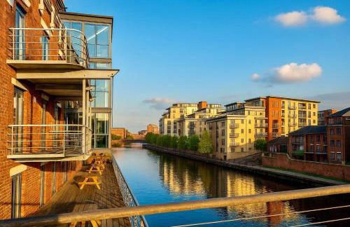 Canal Side Luxury Apartment in Leeds City Centre Sleeps 3 - Foto 28