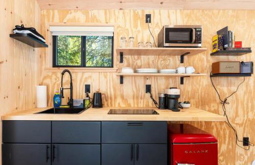 Luna Nook-Cabin with tub Queen Bed & pullout sofa - Foto 9