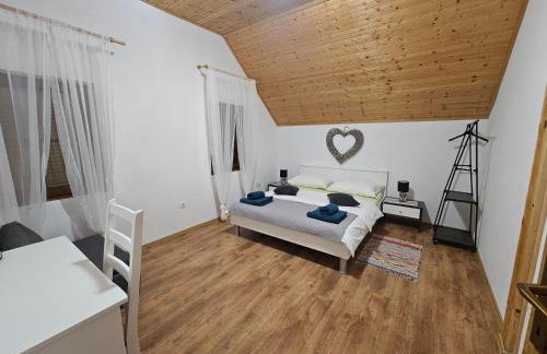 Ruralna kuća za odmor Lika - Foto 21