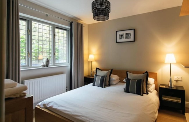 Oaktree Lodge - Luxury Cottage, Hot Tub, Sea Views - Foto 35