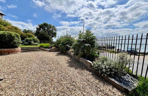 Cosy Coastal 2-Bedroom Cottage with Hot Tub and Log Burner - Foto 22