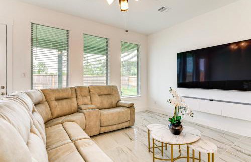 Patio and Pool Access Family Home in Tomball - Foto 1