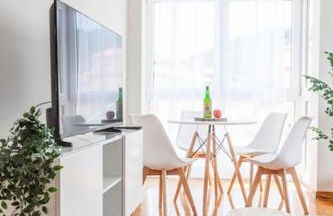 Charming Coastal Apartment Steps from the Beach - Foto 6