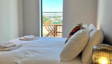 SoHot Stays Sea View Apartments- central location- sleeps 4 - Foto 2