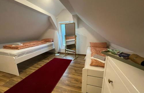 7-24 Self-Check-In - 120qm - 5 rooms - 2 bathrooms - kitchen - free parking - Yihapartment - Foto 15