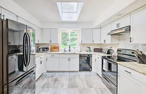 Oasis Hot Tub Pool Game Room - Foto 38