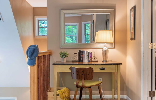 Bear Trail Chalet by Avantstay Retreat w/ Outdoor Living Deck & Fire Pit - Foto 19