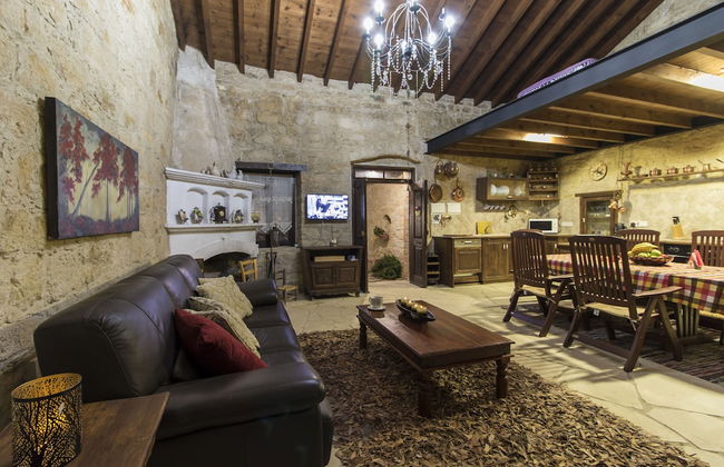 Dioni Palace - Photo 11