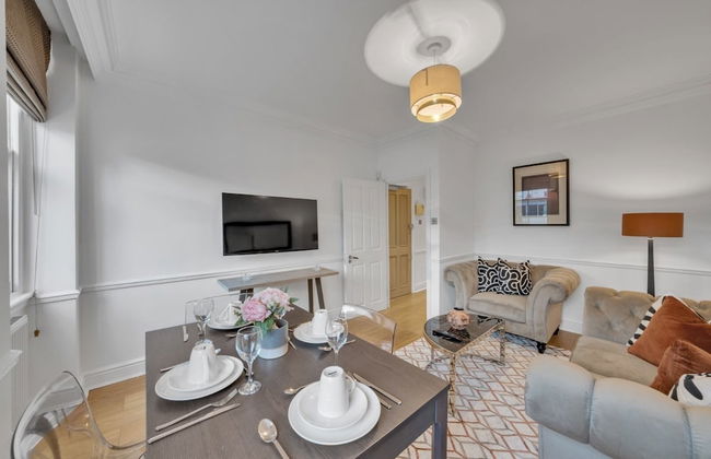 The Hertford Boutique - Photo 54