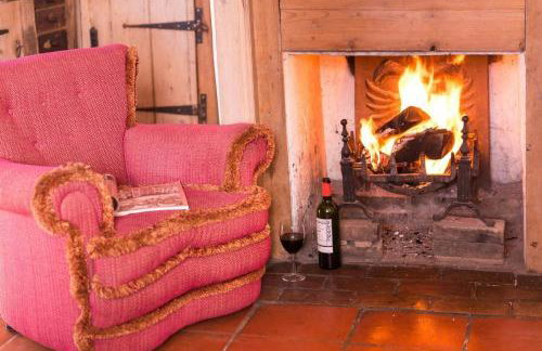 Farm Cottage a cute C17th cottage a walk across the fields to a great pub - Foto 20