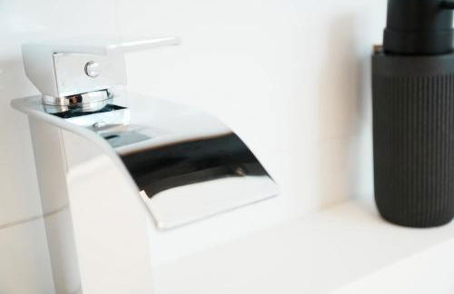 Ferienhaus Zentral, nahe Legoland und Stadtmitte, Flussblick - Perfekt für Familien, Geschäftstreffen, Monteure und mehr! - Foto 19