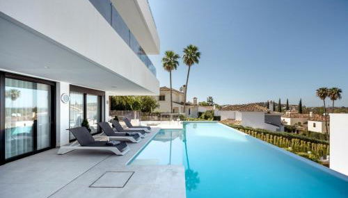 Luxury Villa with Breathtaking Views in Marbella By Lodgerstrip - Foto 1