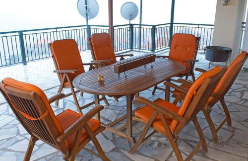 Forest Cosy House - Lagkadia Amazing View - Photo 23