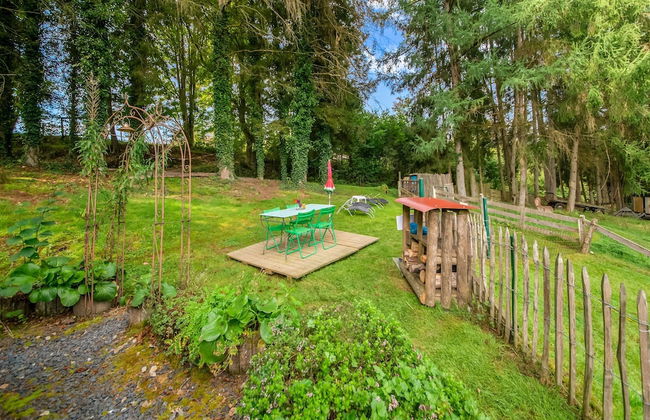 Lively Holiday Home With Garden, Barbecue, Garden Furniture - Foto 46