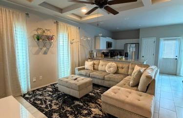 Gorgeous, Brand New 3 Bedrooms Home- Near Lackland AFB & SeaWorld - Foto 4