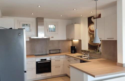 Disfruta de esta casa con fantásticas vistas, piscina y jardín privado situada en Can Isaac, Palau Saverdera, Costa Brava - ES-366-6 - Foto 22